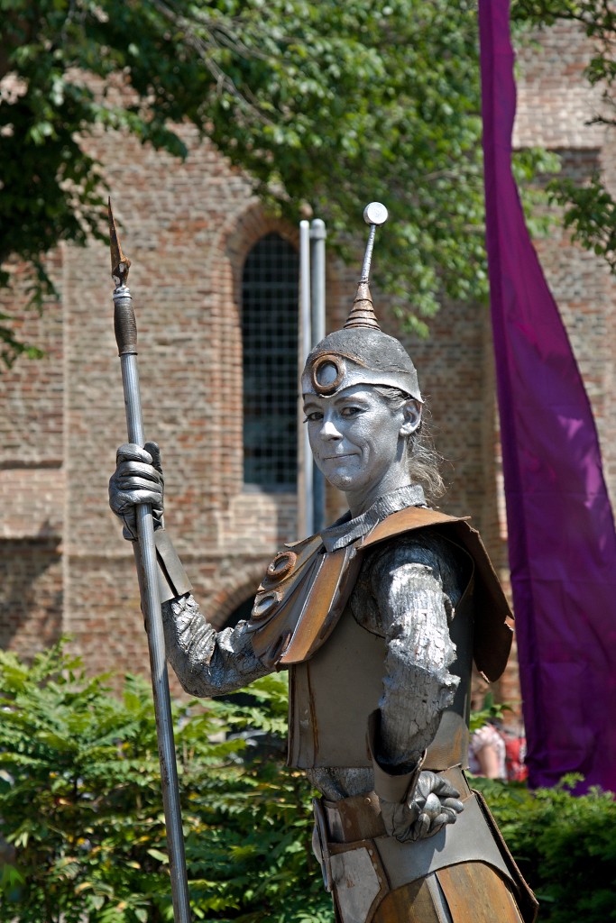 domburg living statue levend standbeeld evenement event festival festiviteit kunst art straatkunst streetart artiest beeld beeldhouwwerk sculpture sculptuur